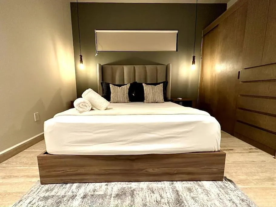 2Br Modern Condo - Rooftop Pool With Stunning Views Playa del Carmen 0*,