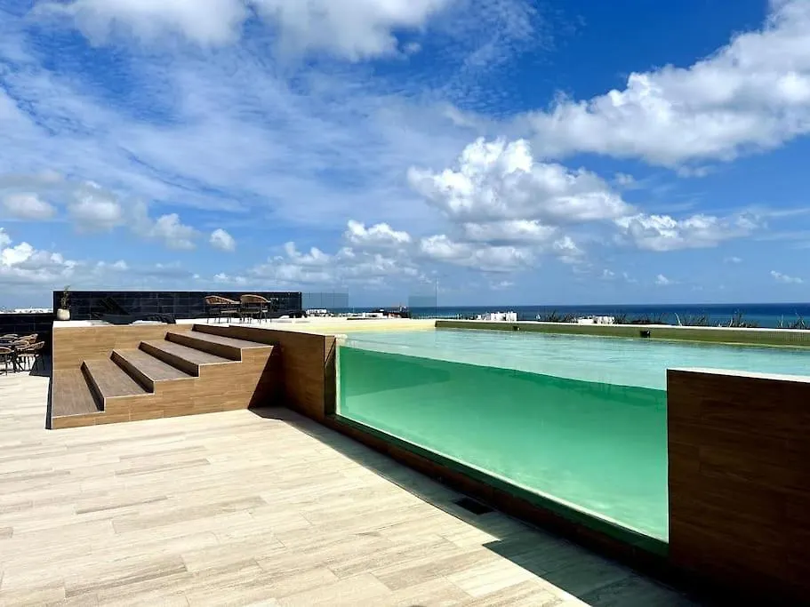 2Br Modern Condo - Rooftop Pool With Stunning Views Playa del Carmen Apartment