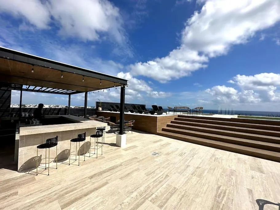 2Br Modern Condo - Rooftop Pool With Stunning Views Playa del Carmen Apartment